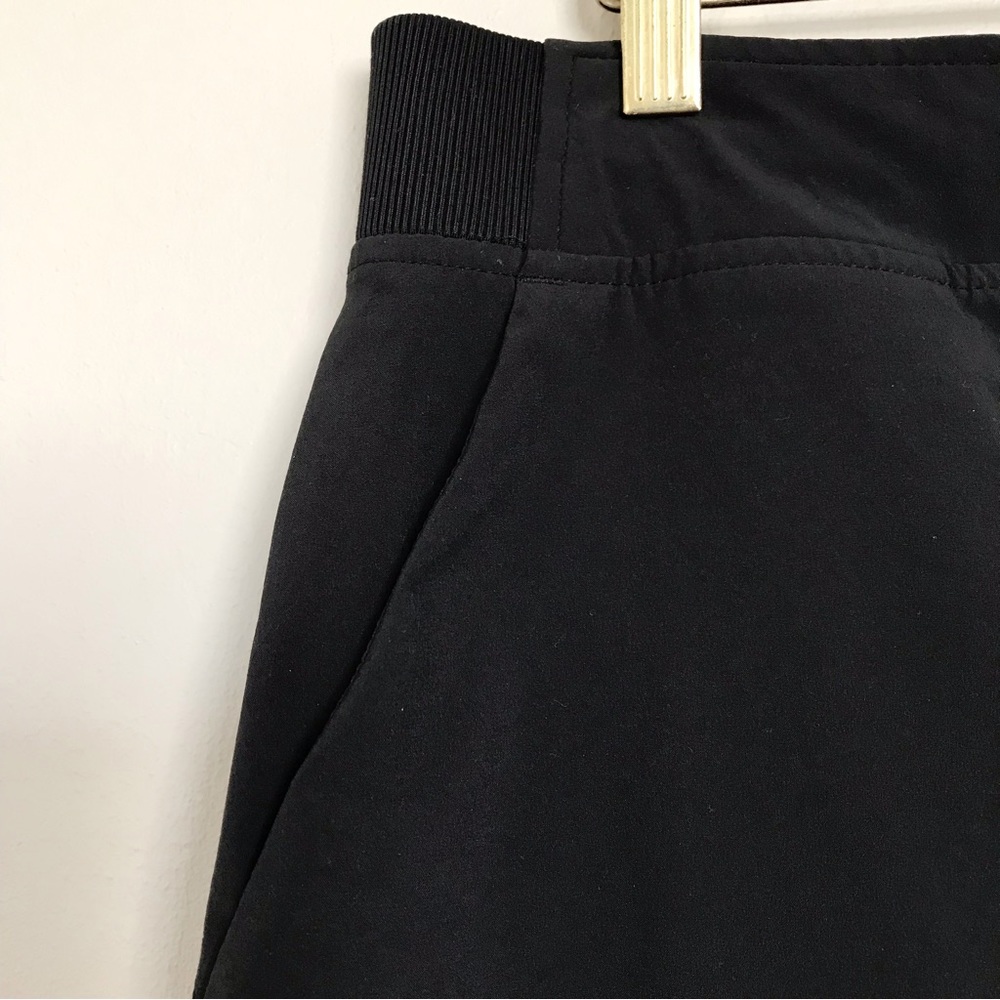 Athleta Black Midtown Skort Size 14 Activewear Casual Travel Tennis Outdoor - Picture 5 of 16